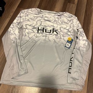huk long sleeve shirt